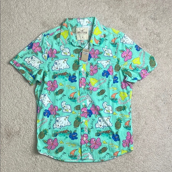 Hollister Other - Hollister Vibrant Map Print Shirt